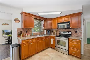 3318 Pineview Dr, Holiday, FL 34691 - Photo 17