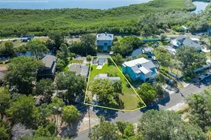 3318 Pineview Dr, Holiday, FL 34691 - Photo 5
