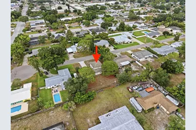 5315 9th Avenue Drive W, Bradenton, FL 34209 - Photo 3