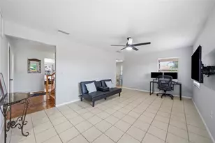 5315 9th Ave Dr W, Bradenton, FL 34209 - Photo 9