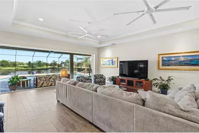 9215 Lake Cypress Loop, Weeki Wachee, FL 34613 - Photo 13