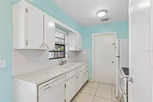 8900 59th Way, Pinellas Park, FL 33782 - Photo 13