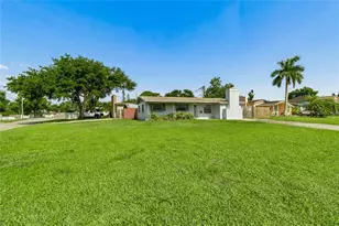 8900 59th Way, Pinellas Park, FL 33782 - Photo 3