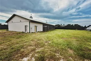 24087 Twister Ln, Brooksville, FL 34602 - Photo 5