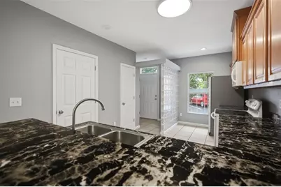 5822 Nature Terrace Cove, Tampa, FL 33617 - Photo 9