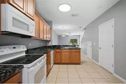 5822 Nature Terrace Cove, Tampa, FL 33617 - Photo 13