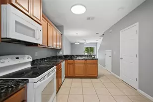 5822 Nature Terrace Cove, Tampa, FL 33617 - Photo 13