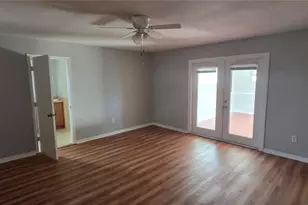 6807 E North Bay St, Tampa, FL 33610 - Photo 17