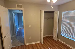 6807 E North Bay St, Tampa, FL 33610 - Photo 15