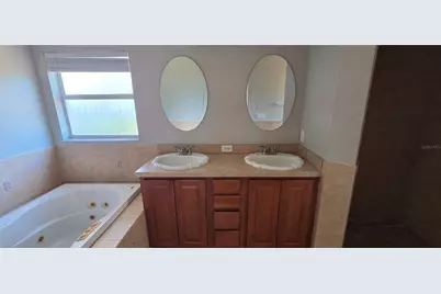 6807 E North Bay Street, Tampa, FL 33610 - Photo 21