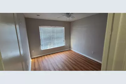 6807 E North Bay Street, Tampa, FL 33610 - Photo 7