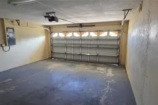 6807 E North Bay St, Tampa, FL 33610 - Photo 27