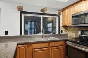 12227 Glen Haven St, Spring Hill, FL 34609 - Photo 9