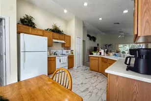 259 Center Oak Cir, Spring Hill, FL 34609 - Photo 5