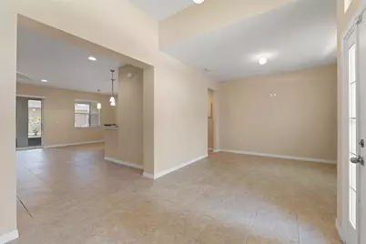 13589 Hunters Point Street, Spring Hill, FL 34609 - Photo 9