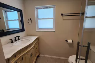 155 69th Ave N, Saint Petersburg, FL 33702 - Photo 23