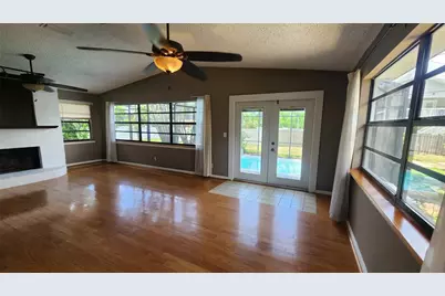 155 69th Avenue N, Saint Petersburg, FL 33702 - Photo 13