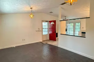 4116 Pecos Dr, New Port Richey, FL 34653 - Photo 3