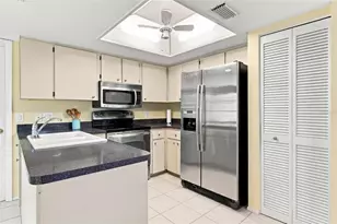 6695 Pin Oak Ct, Spring Hill, FL 34606 - Photo 7