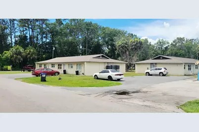 753 NE 9th Street, Crystal River, FL 34428 - Photo 1