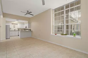 701 Mirror Lake Dr N, Saint Petersburg, FL 33701 - Photo 11