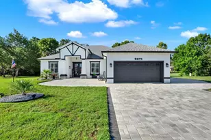 9071 Lenore Ct, Weeki Wachee, FL 34613 - Photo 1