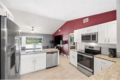 10110 Briar Circle, Hudson, FL 34667 - Photo 11