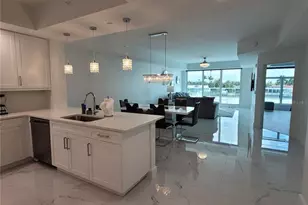 415 Island Way, Clearwater Beach, FL 33767 - Photo 9