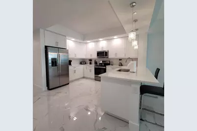 415 Island Way #206, Clearwater Beach, FL 33767 - Photo 7