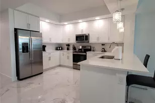 415 Island Way, Clearwater Beach, FL 33767 - Photo 7