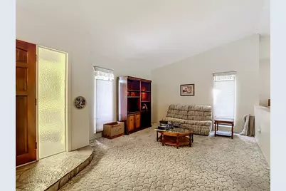 10050 Deer Lane, New Port Richey, FL 34654 - Photo 9