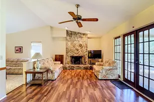 10050 Deer Ln, New Port Richey, FL 34654 - Photo 3