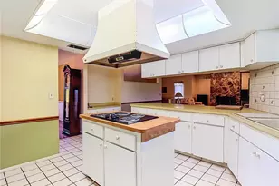 10050 Deer Ln, New Port Richey, FL 34654 - Photo 15