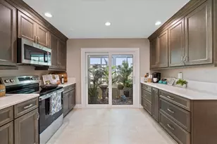 4537 Rickover Ct, New Port Richey, FL 34652 - Photo 5