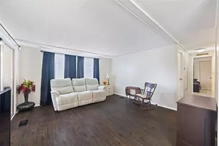 15601 Lakeshore Villa Loop, Tampa, FL 33613 - Photo 13