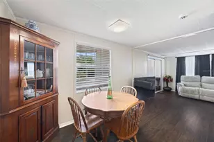 15601 Lakeshore Villa Loop, Tampa, FL 33613 - Photo 11