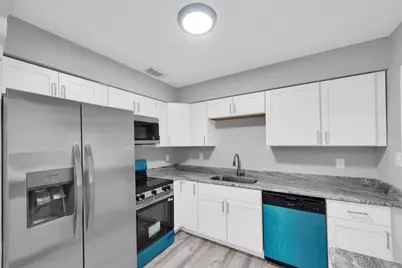 1808 S Club Court, Tampa, FL 33612 - Photo 13