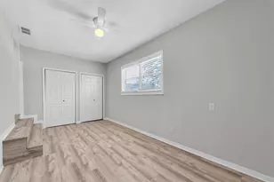 1808 S Club Ct, Tampa, FL 33612 - Photo 23