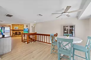 1410 Riverside Dr, Tarpon Springs, FL 34689 - Photo 27