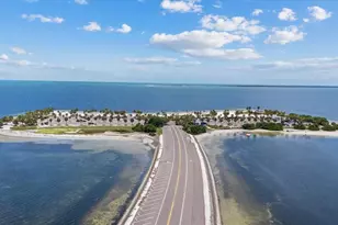 1410 Riverside Dr, Tarpon Springs, FL 34689 - Photo 87