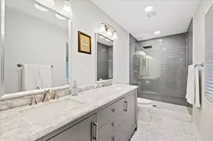 1410 Riverside Dr, Tarpon Springs, FL 34689 - Photo 39