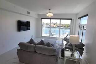 415 Island Way, Clearwater Beach, FL 33767 - Photo 5