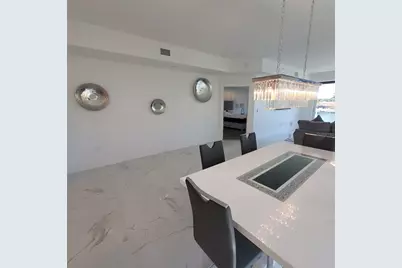 415 Island Way #201, Clearwater Beach, FL 33767 - Photo 7
