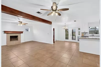5010 Stolls Avenue, Tampa, FL 33615 - Photo 3