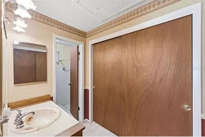 15041 Camrose Avenue, Spring Hill, FL 34610 - Photo 33