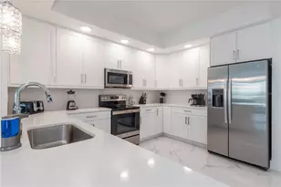 415 Island Way, Clearwater Beach, FL 33767 - Photo 7