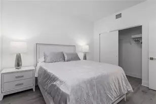 415 Island Way, Clearwater Beach, FL 33767 - Photo 13