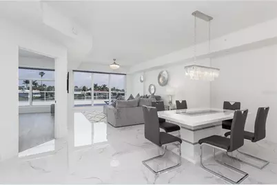415 Island Way #207, Clearwater Beach, FL 33767 - Photo 5