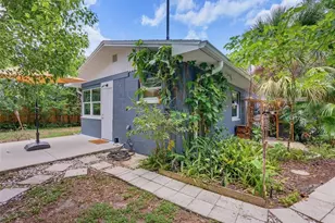 5704 13th St, Zephyrhills, FL 33542 - Photo 43