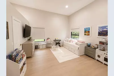 7826 Pine Haven Court, Orlando, FL 32819 - Photo 15